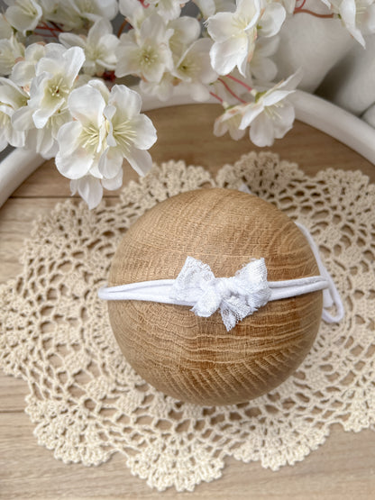 Čelenka mašlička bílá