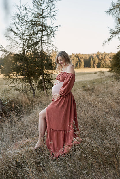 Těhotenské šaty Magdalena červené dřevo