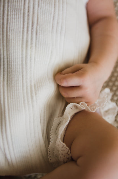 Krajkové body Grace z kolekce Stripe