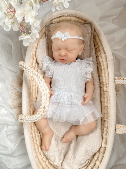 Čelenka mašlička bílá