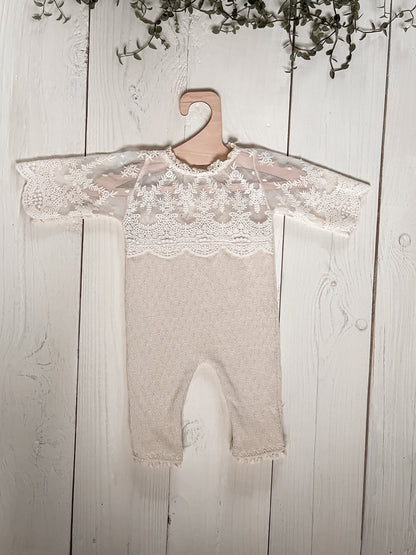 Krajkový overal Mariel přírodní