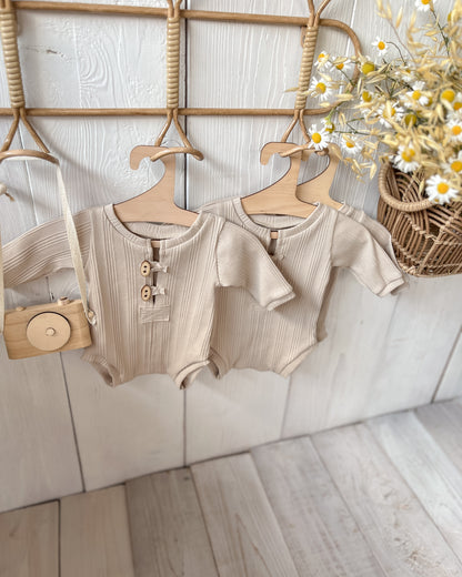 Béžové Body John z kolekce Stripe