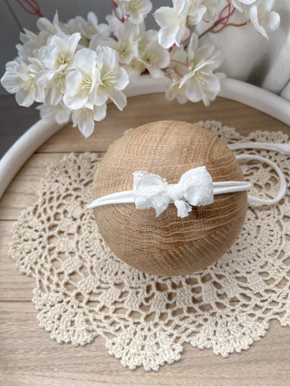 Čelenka mašlička smetanová