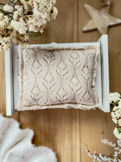 Béžový oboustranný polštářek