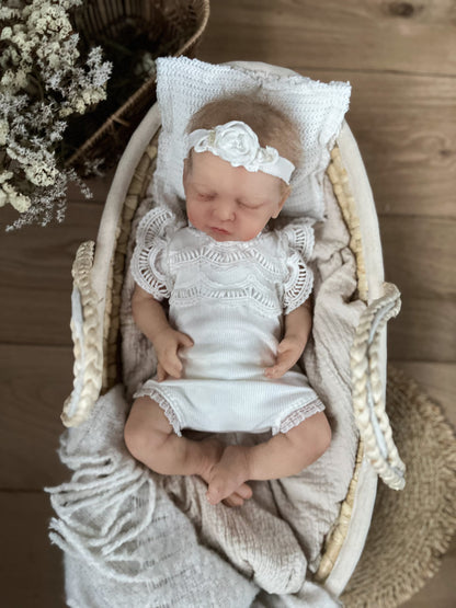 Čelenka kvítek bílá