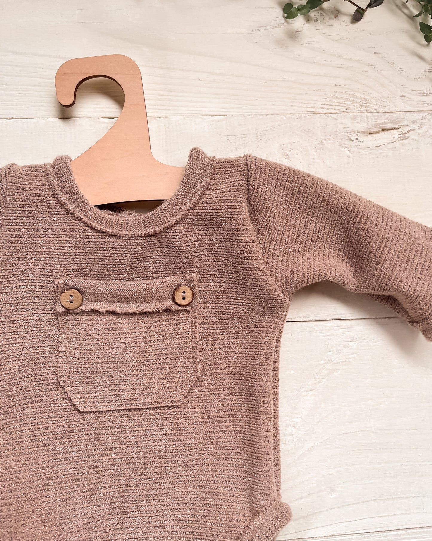 Hnědé bodynko Robin