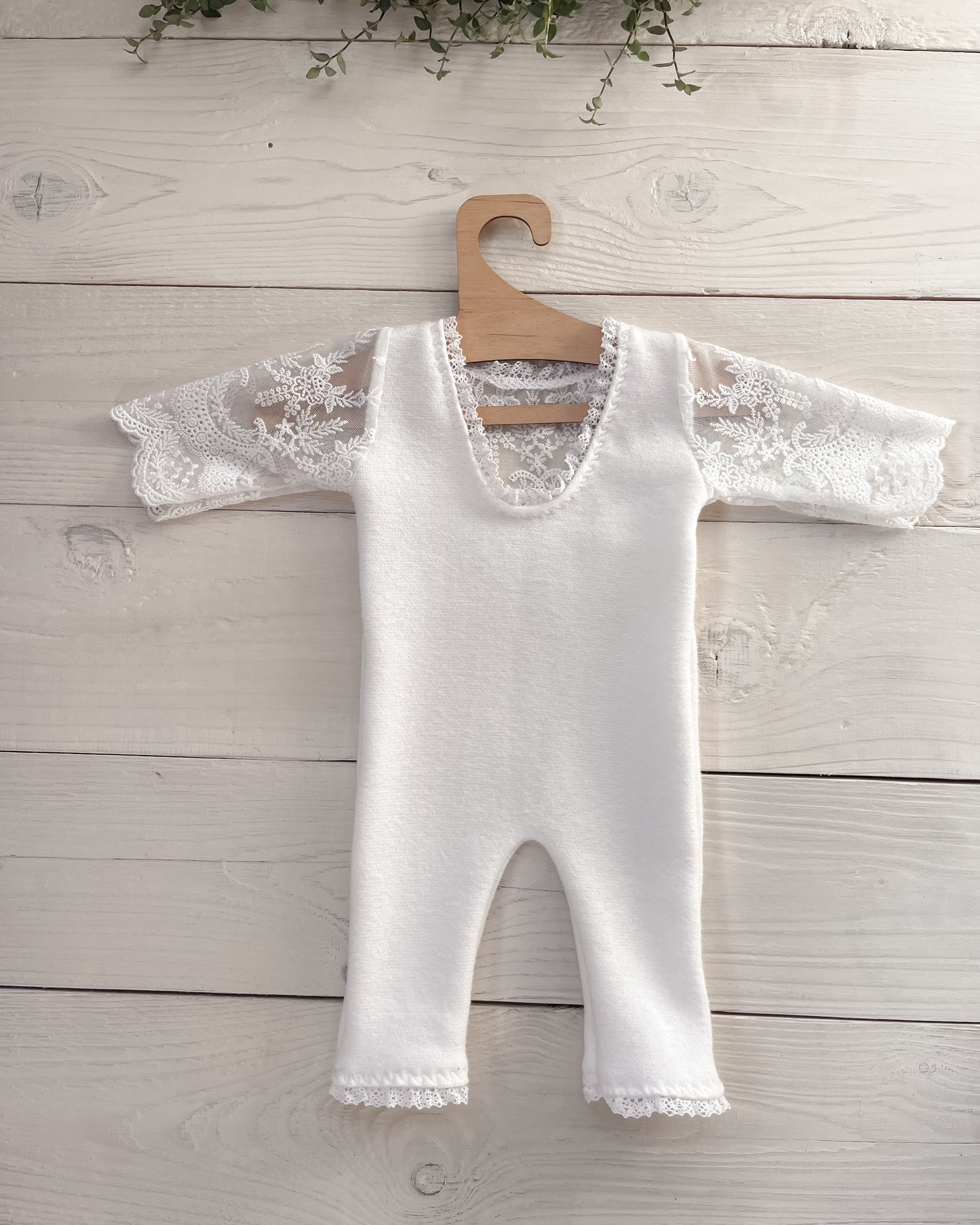 Krajkový overal Mariel smetanový