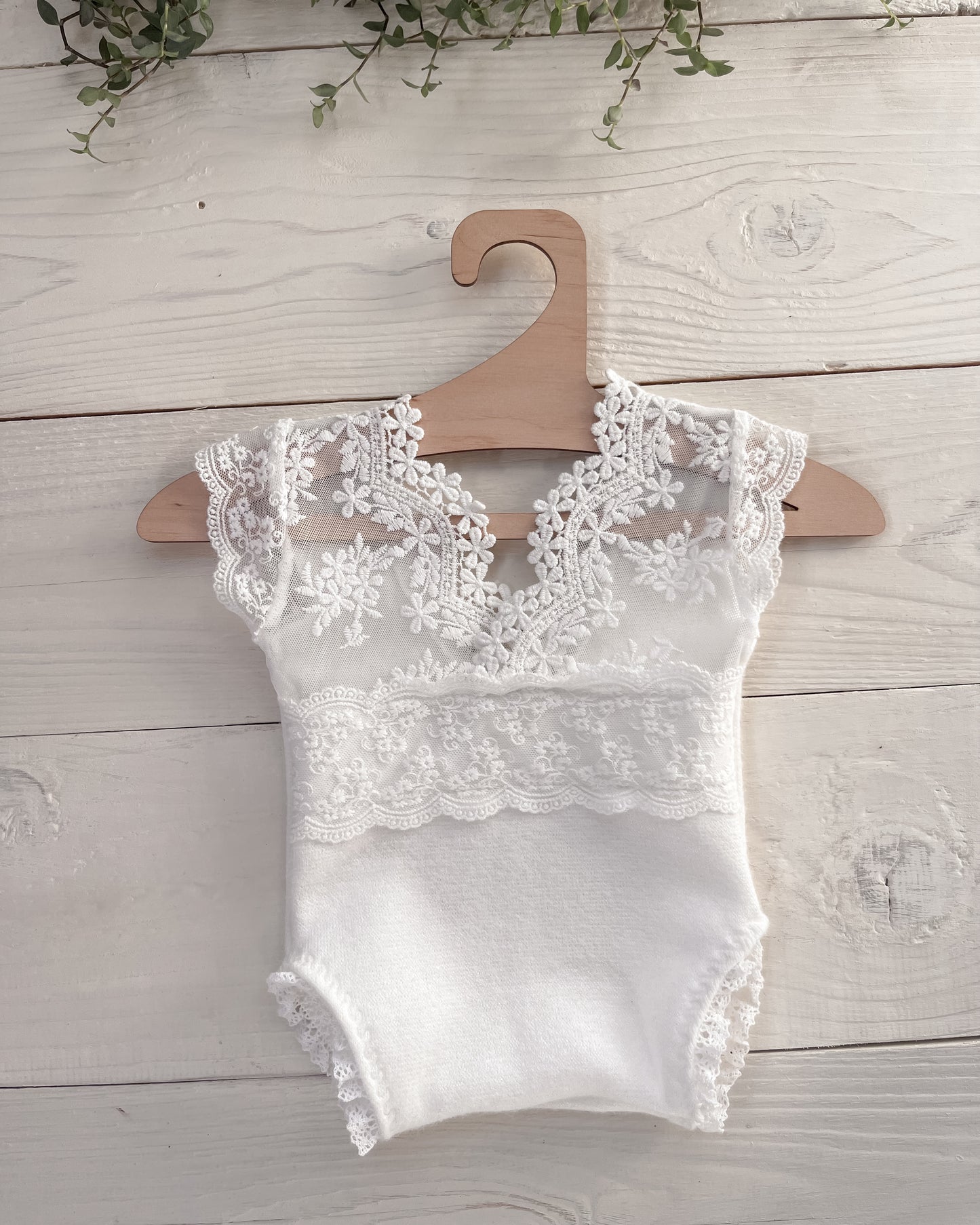 Krajkové body Clara